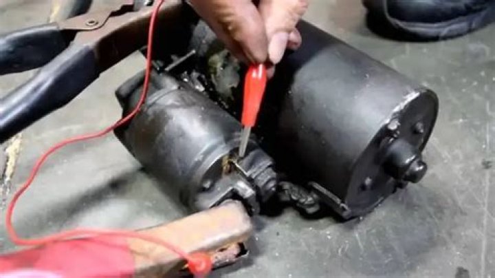 Can a bad starter cause electrical problems?