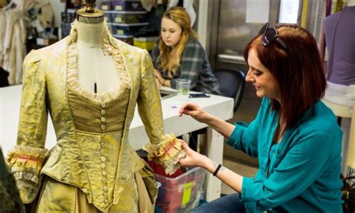 Do costume designers make costumes?