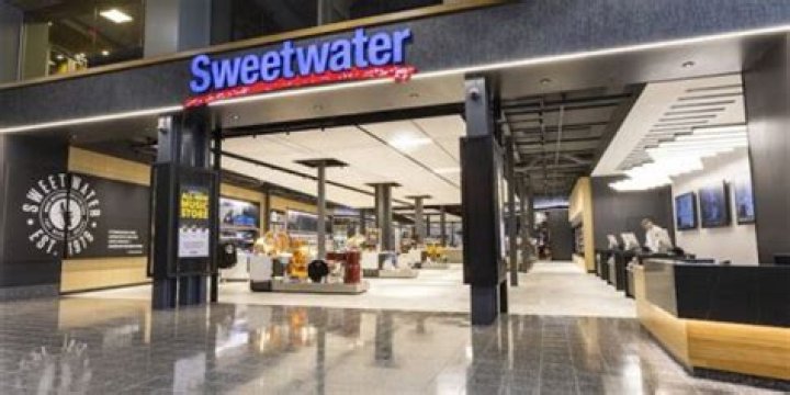 Does Sweetwater have a store?