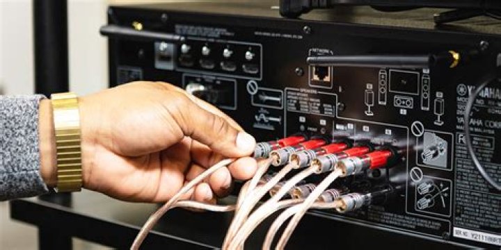 How do you hook up a power acoustik capacitor?