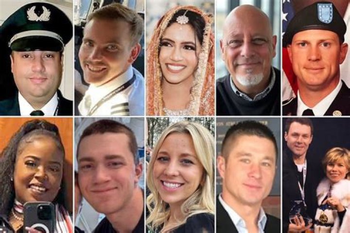 How many lives were lost at Normandy Beach?