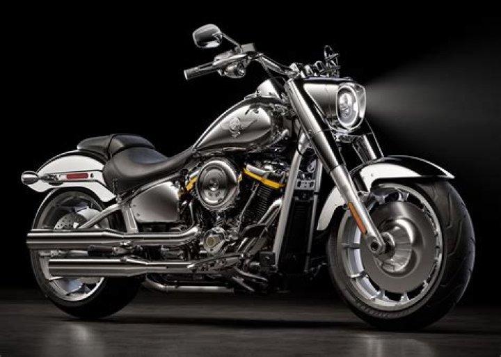 What is the mileage of Harley Davidson Fatboy?