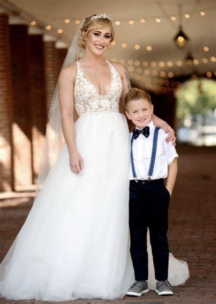 What should ring bearer carry?